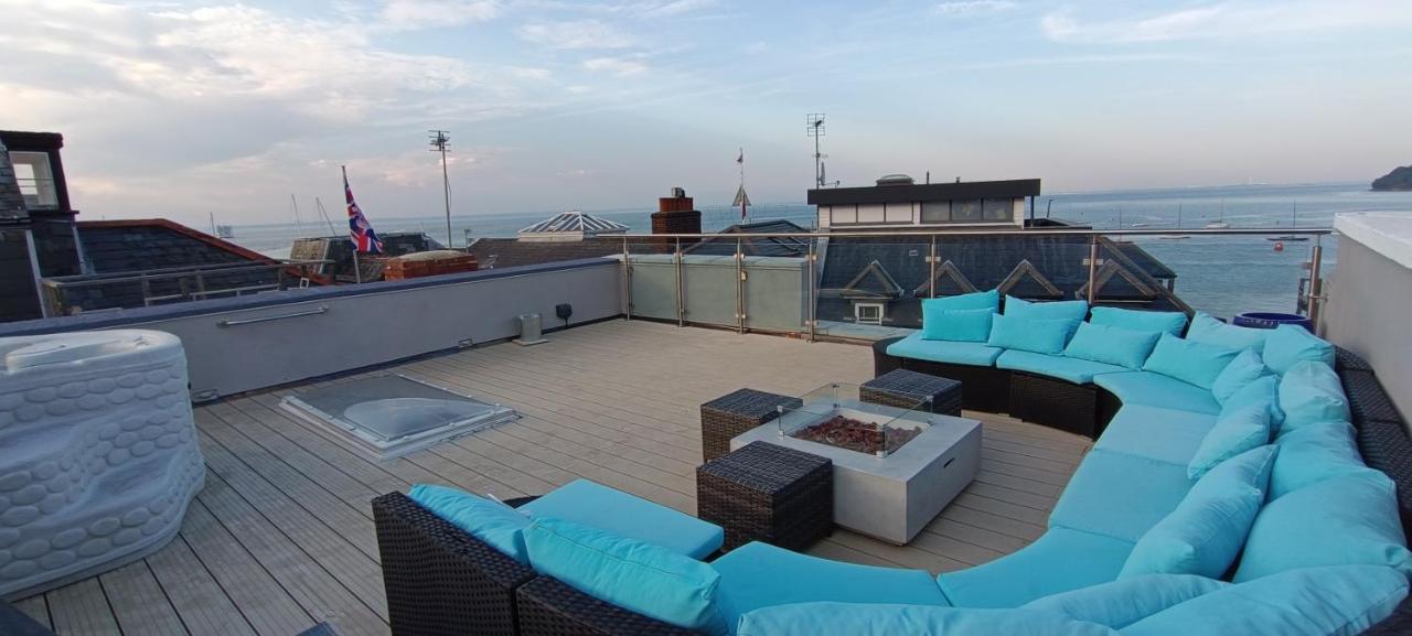 Seafarer'S View - 6 Bedroom Townhouse In Cowes, Parking & Seaviews. Cowes  Exterior photo